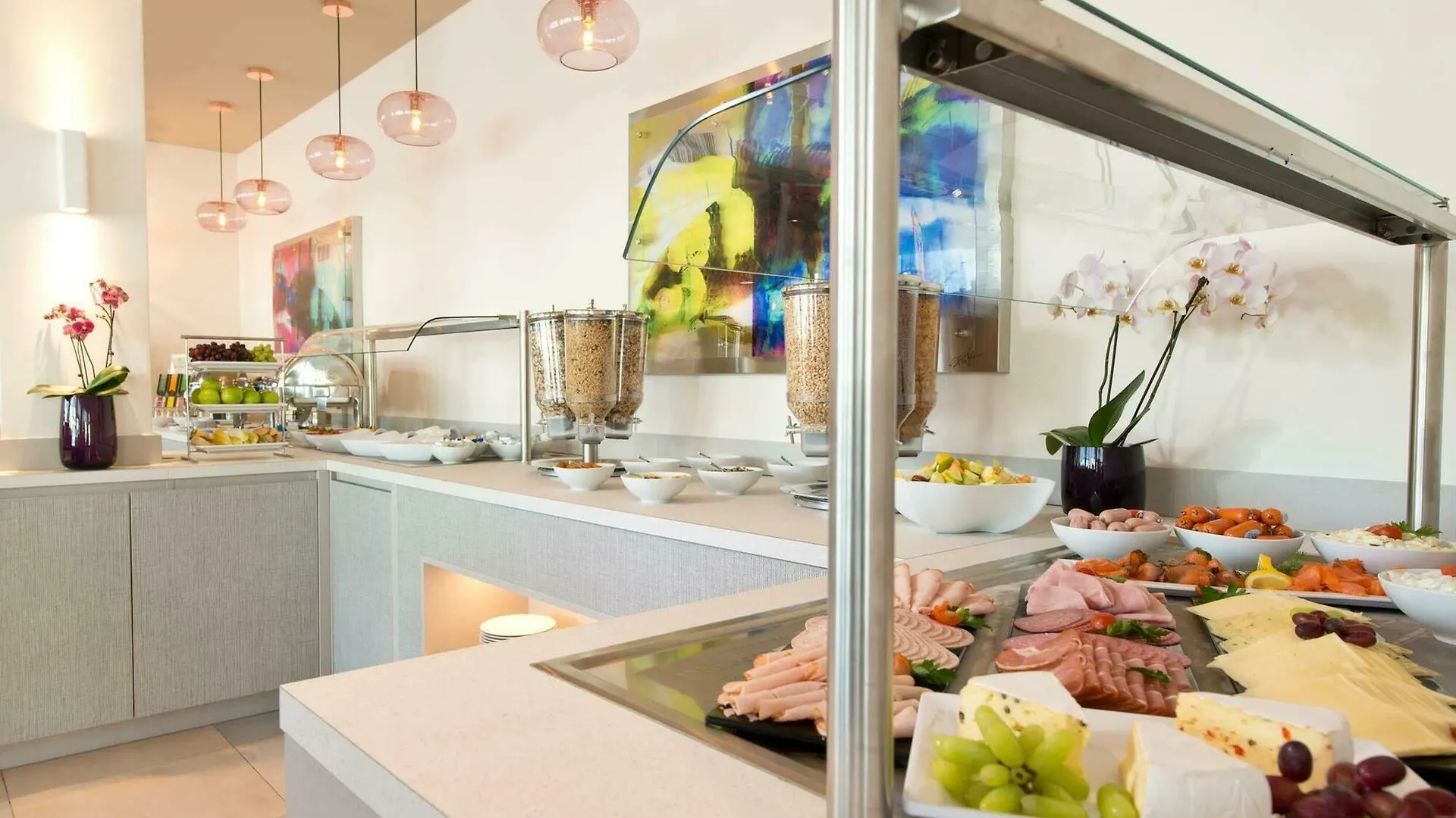 Leonardo Hotel Munich City Olympiapark 4*,
